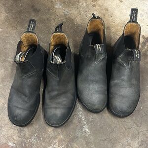 2 Paira Blundstone boots. Size 8. See bottom of boots.